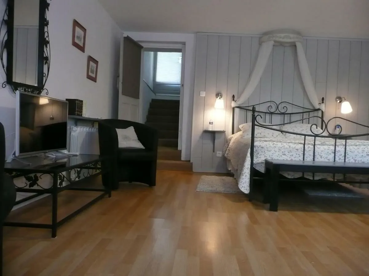 B&B Dinan La Priquetais Trevron 3*,