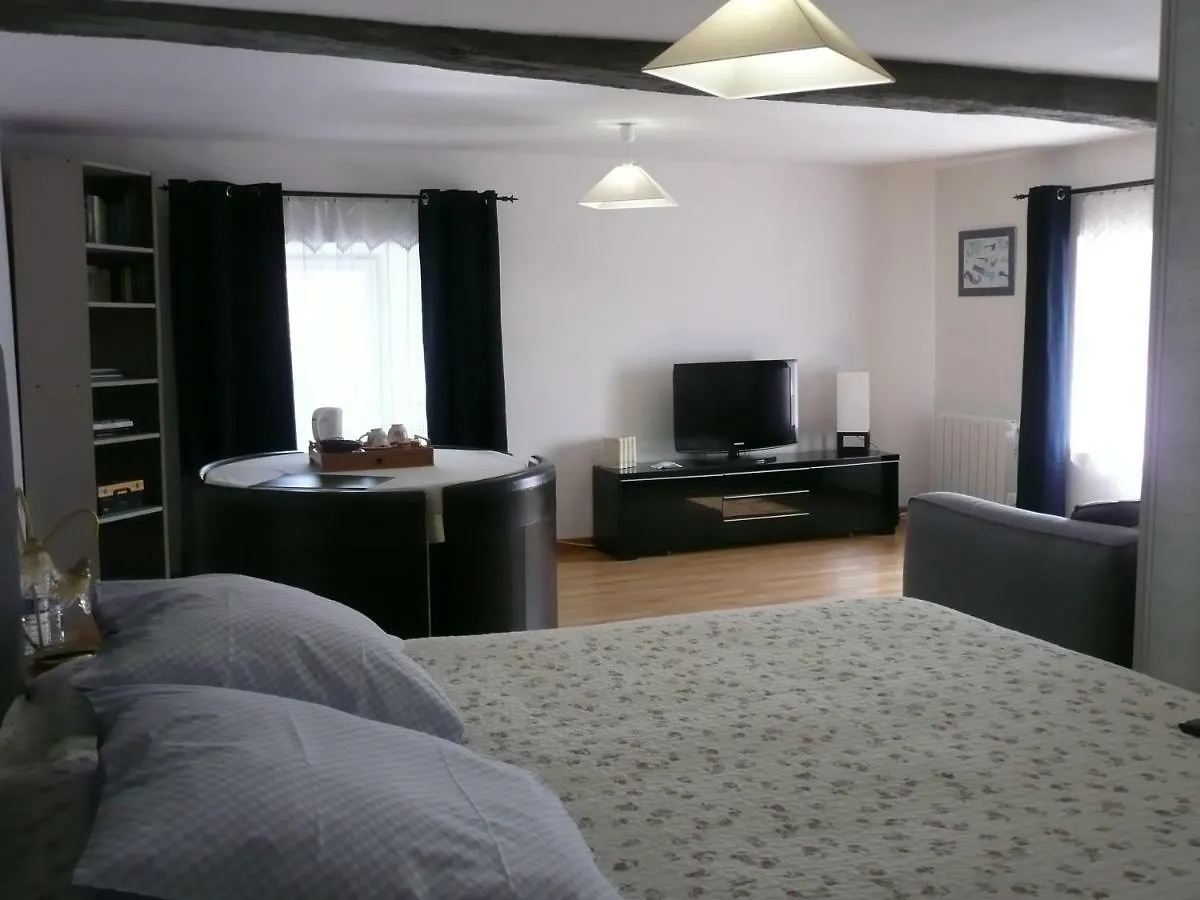 B&B Dinan La Priquetais Trevron 3*,